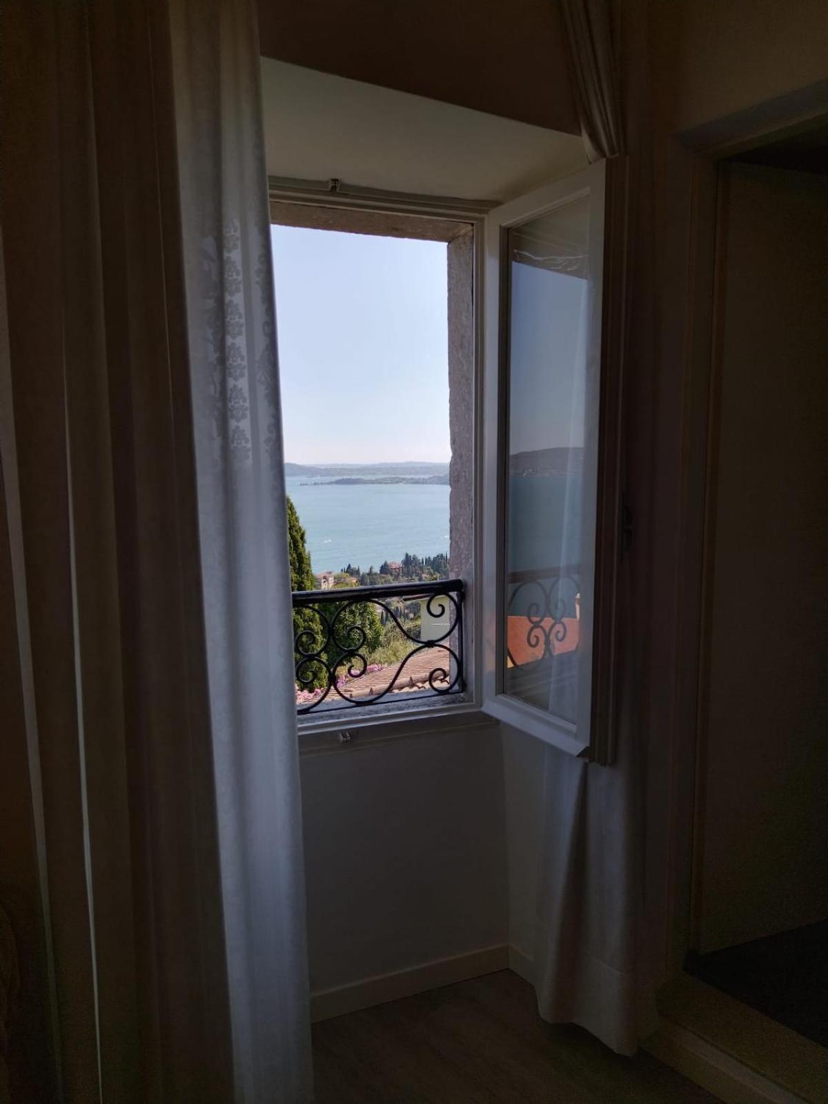 Belvedere Hotel & Villa トスコラーノ・マデルノ エクステリア 写真